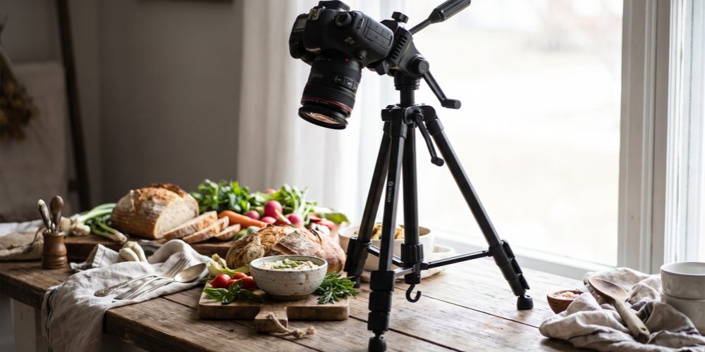 Food photography equipment for beginners: Simple and budget gear