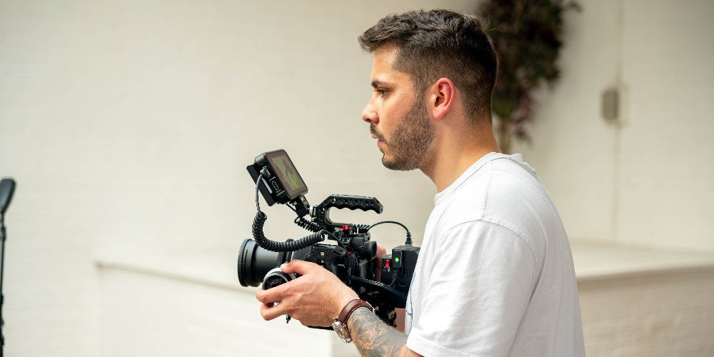 SONY Betamovie ビデオカメラ NP-11バッテリー付き NP-F バッテリーとは何ですか? 写真家がそれを使用するのはなぜですか?