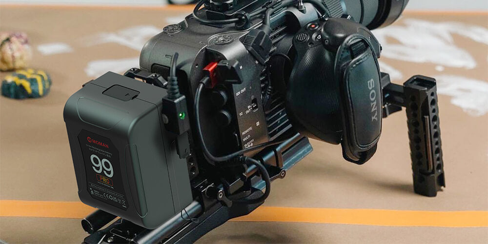 What digital video camera battery can you buy at Moman PhotoGears?