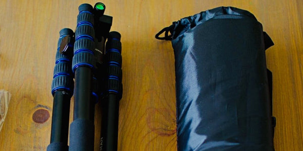 Can you bring a tripod on a plane? Travel rules and tips