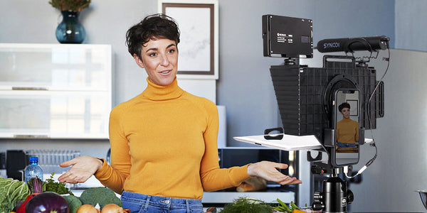 How to pick and use a teleprompter for live streaming?