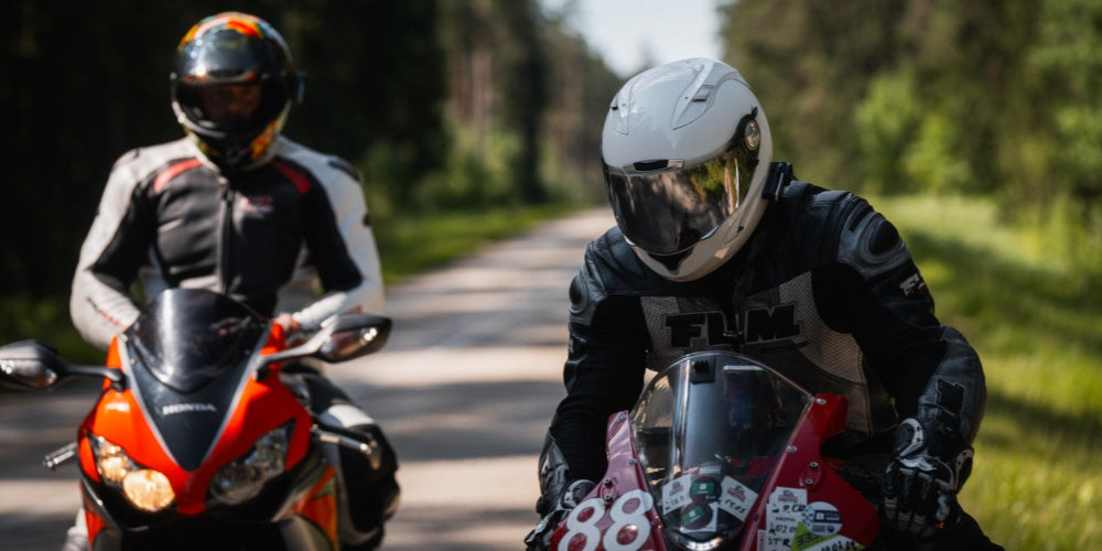 Multiple Rider Motorcycle 3 best motorcycle intercom for multiple riders for every group size