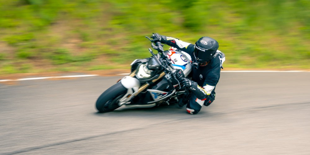 Beginner's guide to crash helmet intercom