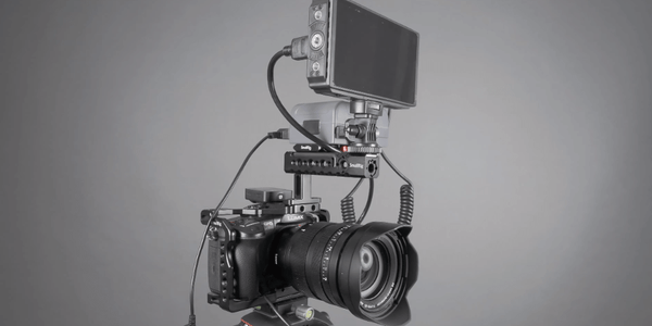 How to charge DSLR battery without charger？