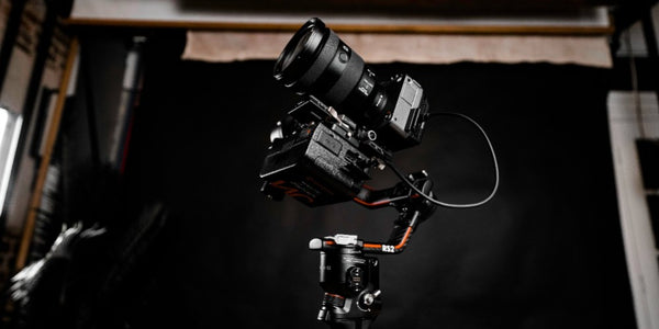 小型Vマウントバッテリーを使用する際に避けるべき4つのよくある 小型Vマウントバッテリーを使用する際に避けるべき4つのよくある