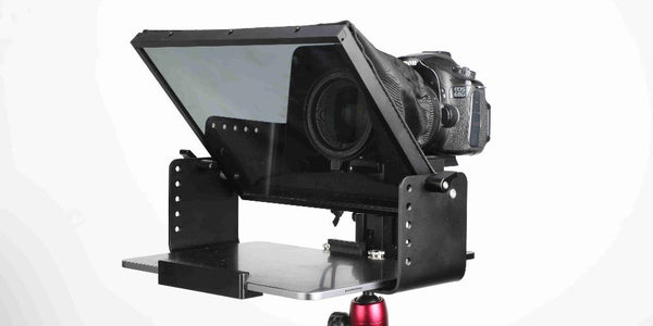 How to read a teleprompter without moving your eyes?