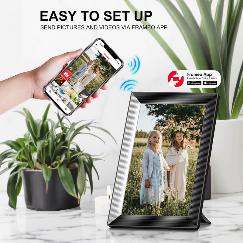 You can download the Frameo App on your smartphone for free, and upload pictures to the Moman WF101 digital photo frame.