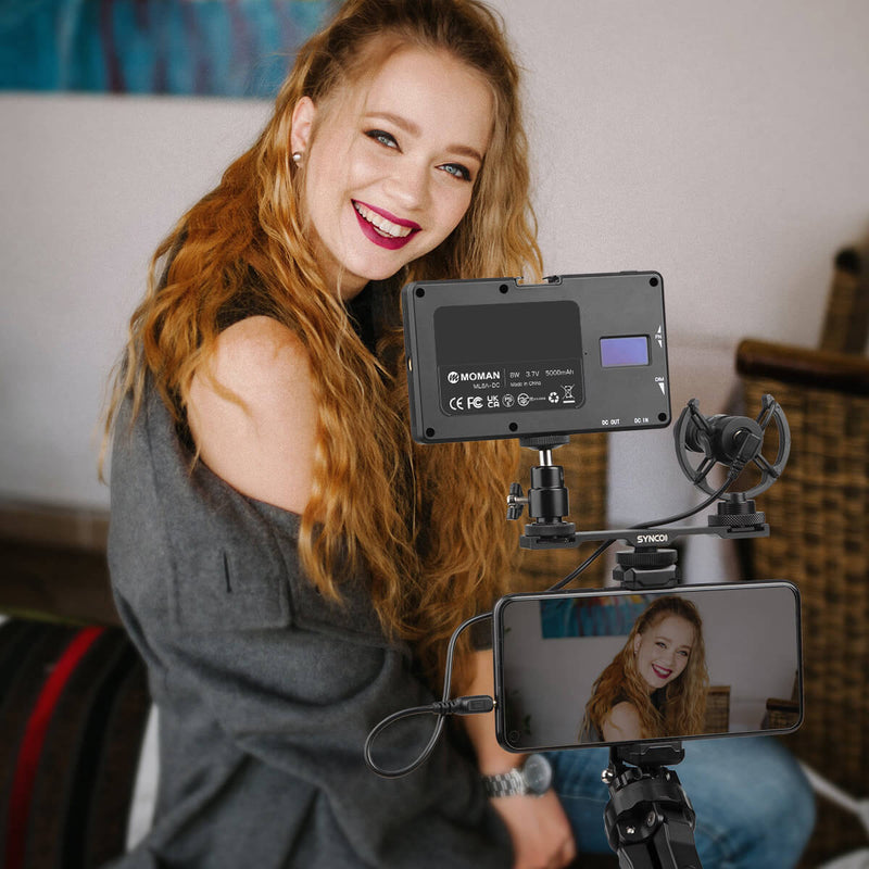 SYNCO SM5 can be utilized with a mobile phone and holds a camera light for youtube video production, tiktok shorts shooting, and so on